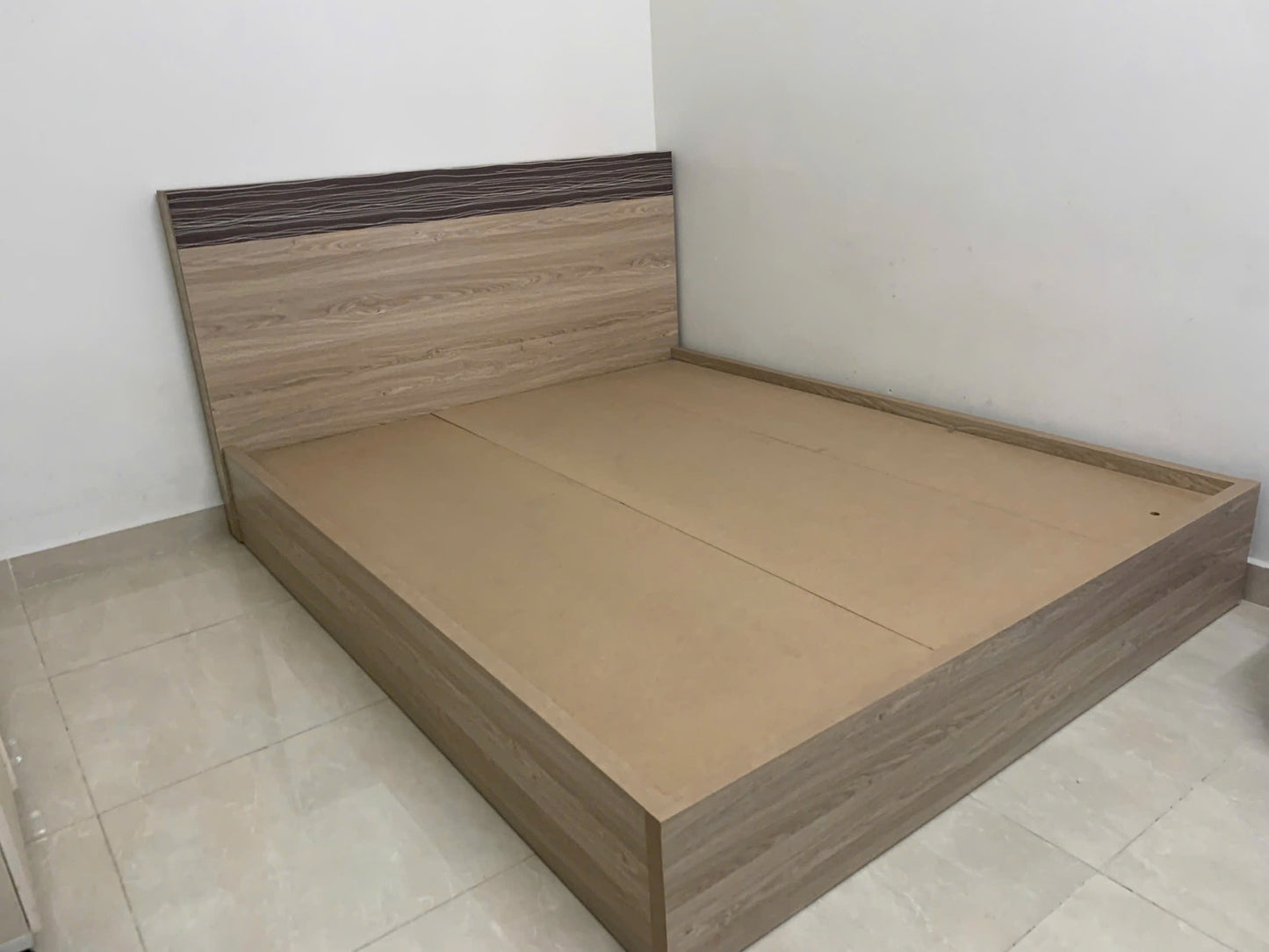 Thanh lý 2 mẫu giường đẹp