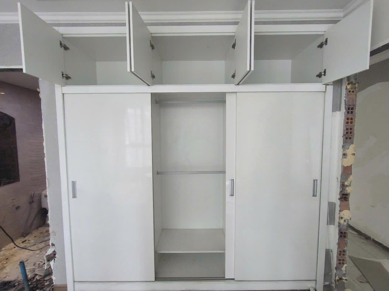 Tủ quần áo kích thước 2530x590x2600