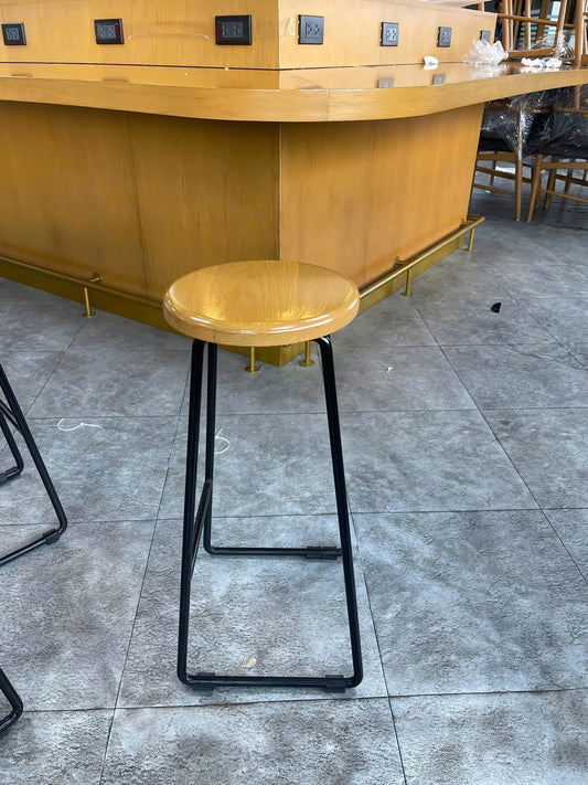 Ghế bar mặt gỗ chân sắt đặc