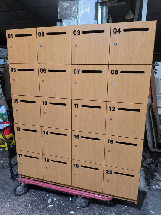 Tủ locker gỗ 20 ngăn