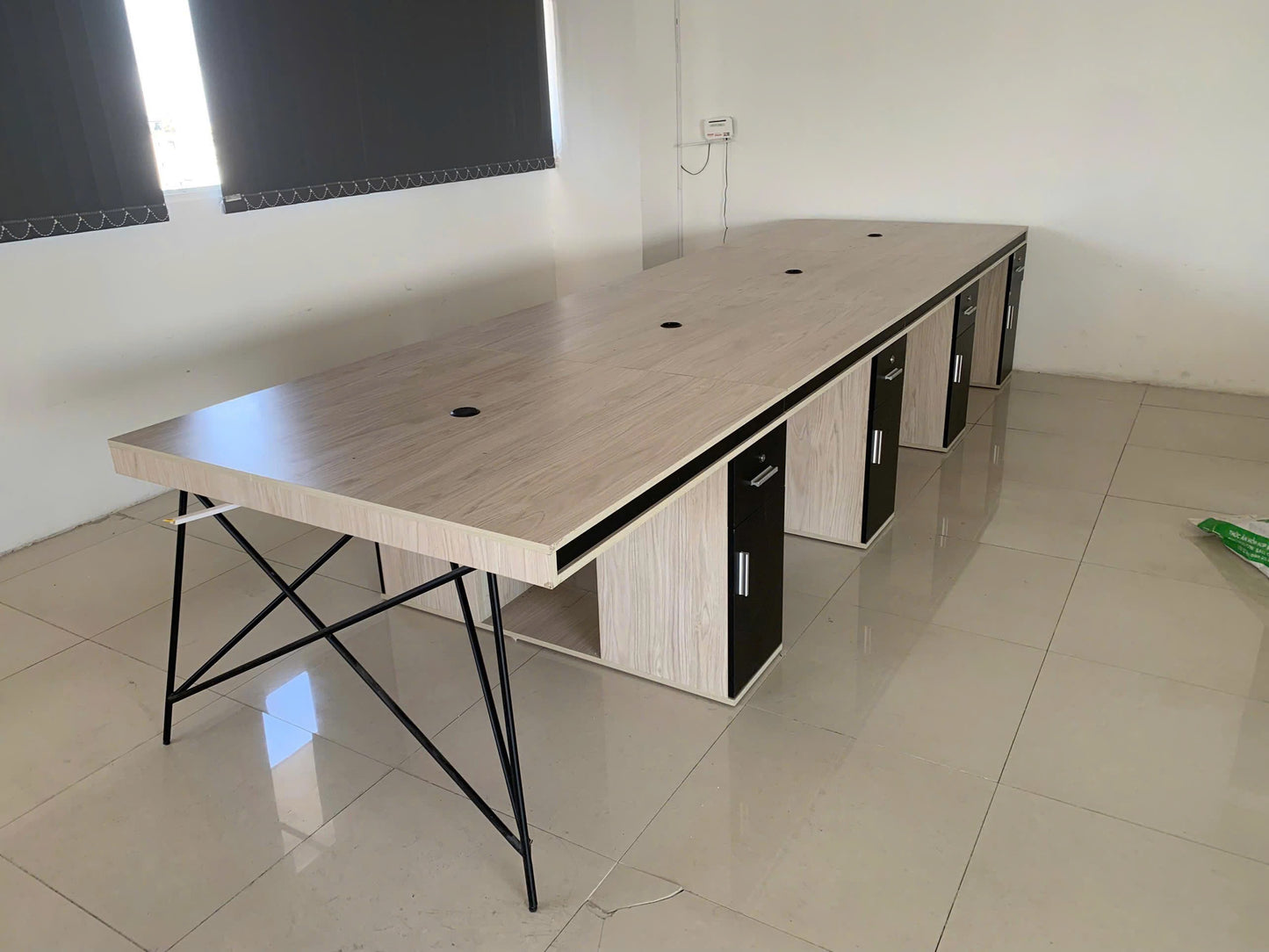 Bàn cụm 6 dài 3m6 có hộc tủ